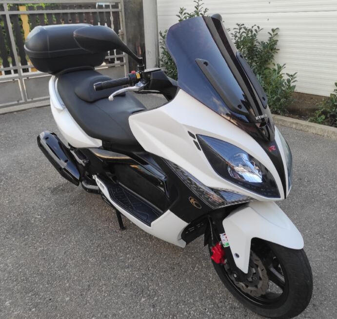 2. Kymco Xciting 300R