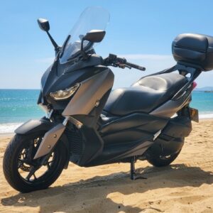 Yamaha XMAX 300 - Sporty Maxi-Scooter